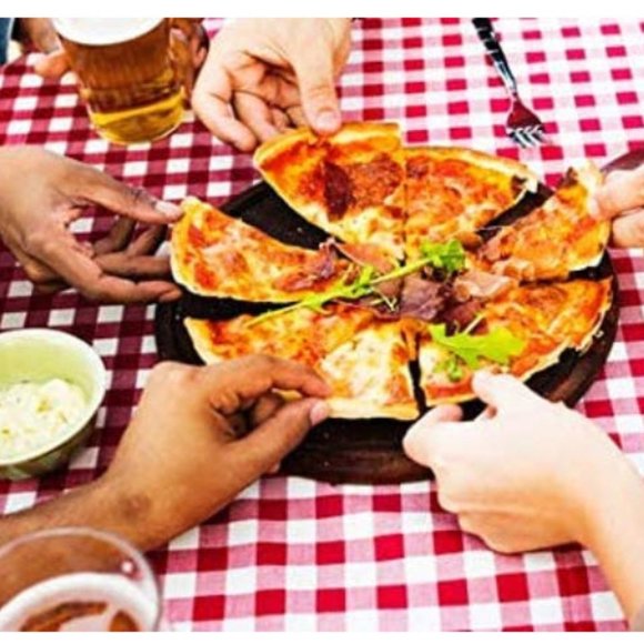 Red & White checkered disposable tablecloths - Picture 8 of 12
